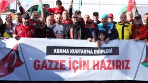 istanbulda gazzeye ozgurluk konvoyu duzenlendi b6ObmrIE.jpg